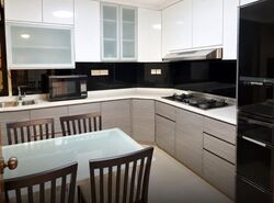 Simsville (D14), Condominium #635513381
